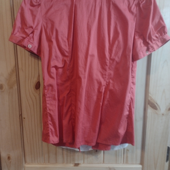 Three Banana Republic button downs - Picture 5 of 12